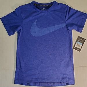 Big Kids' Swoosh Training T-Shirt Nike Dri-FIT M